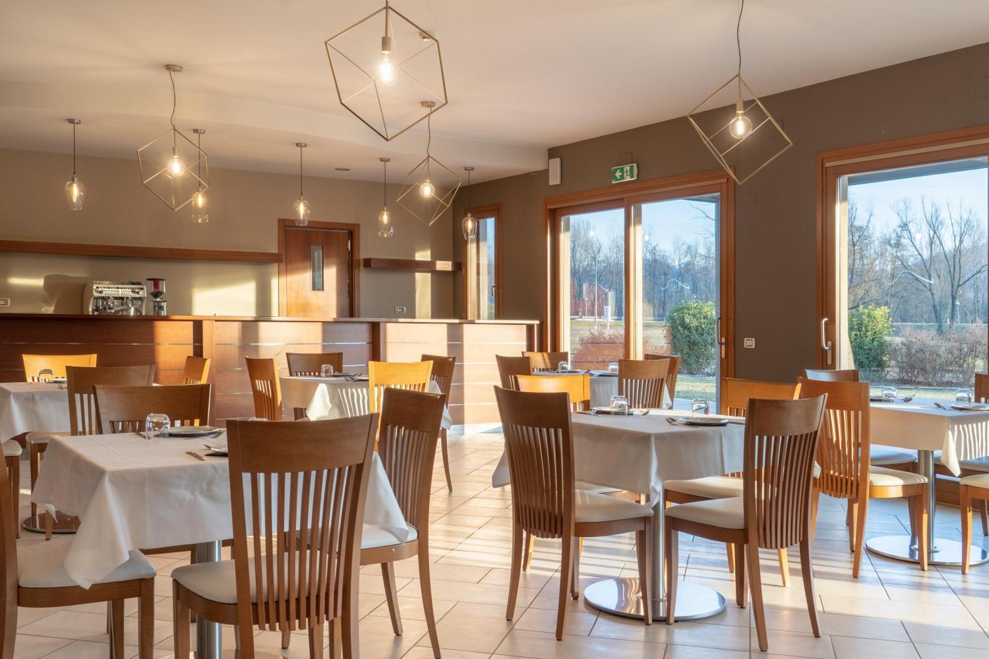 Hotel Canova Sport & Relax Granigo Екстериор снимка