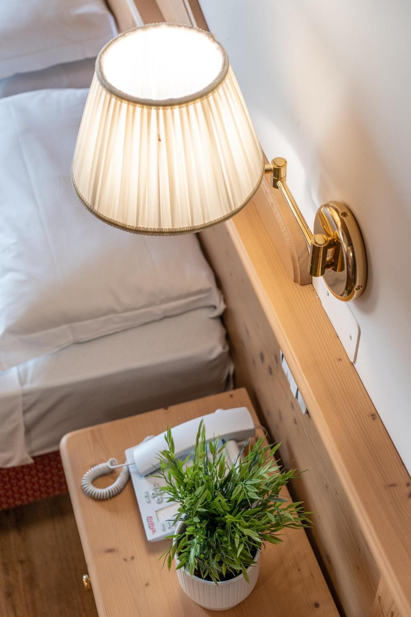 Hotel Canova Sport & Relax Granigo Екстериор снимка