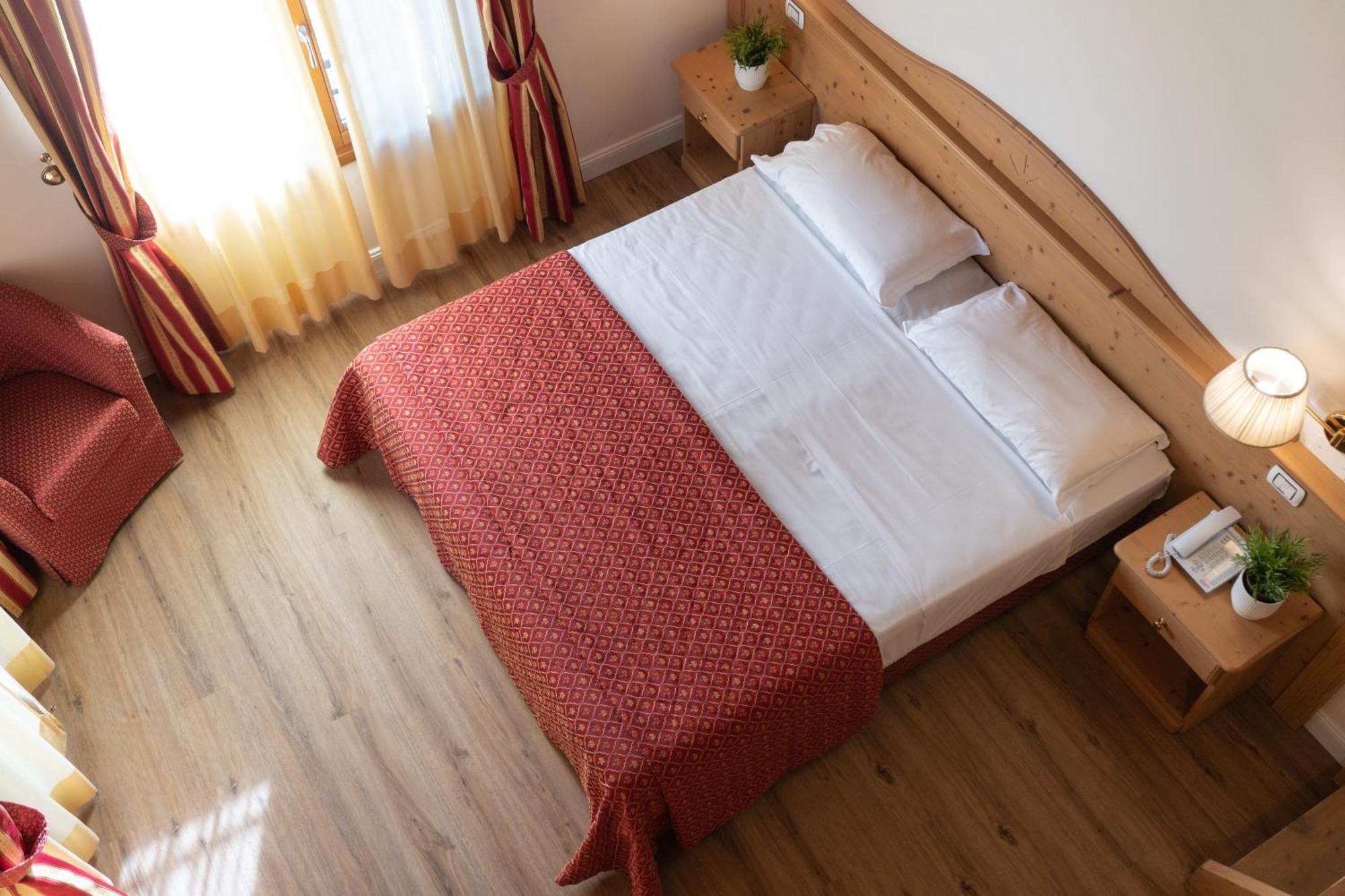 Hotel Canova Sport & Relax Granigo Екстериор снимка