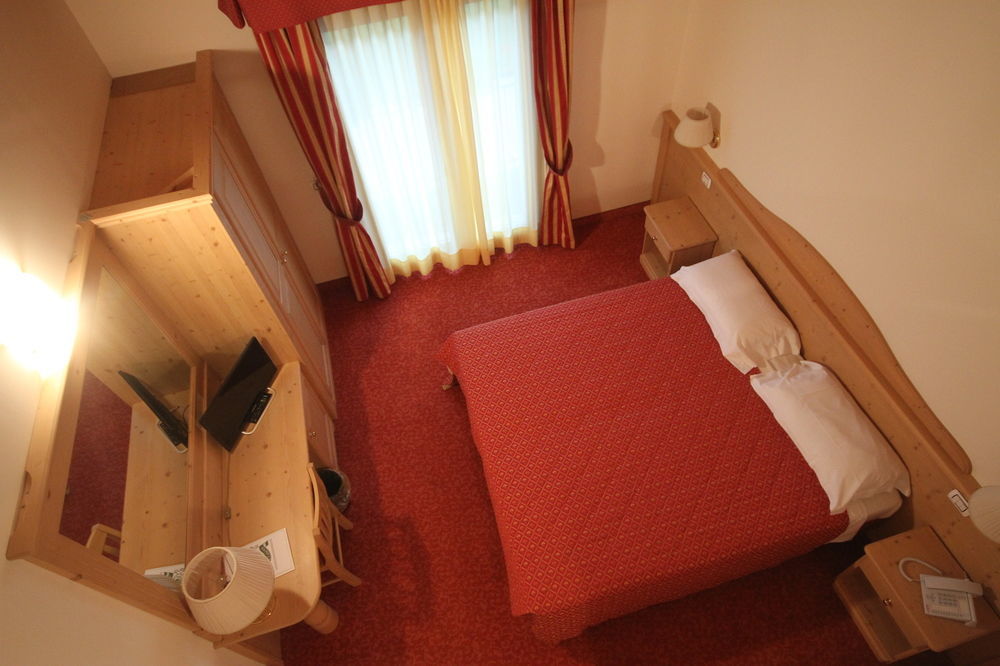 Hotel Canova Sport & Relax Granigo Екстериор снимка